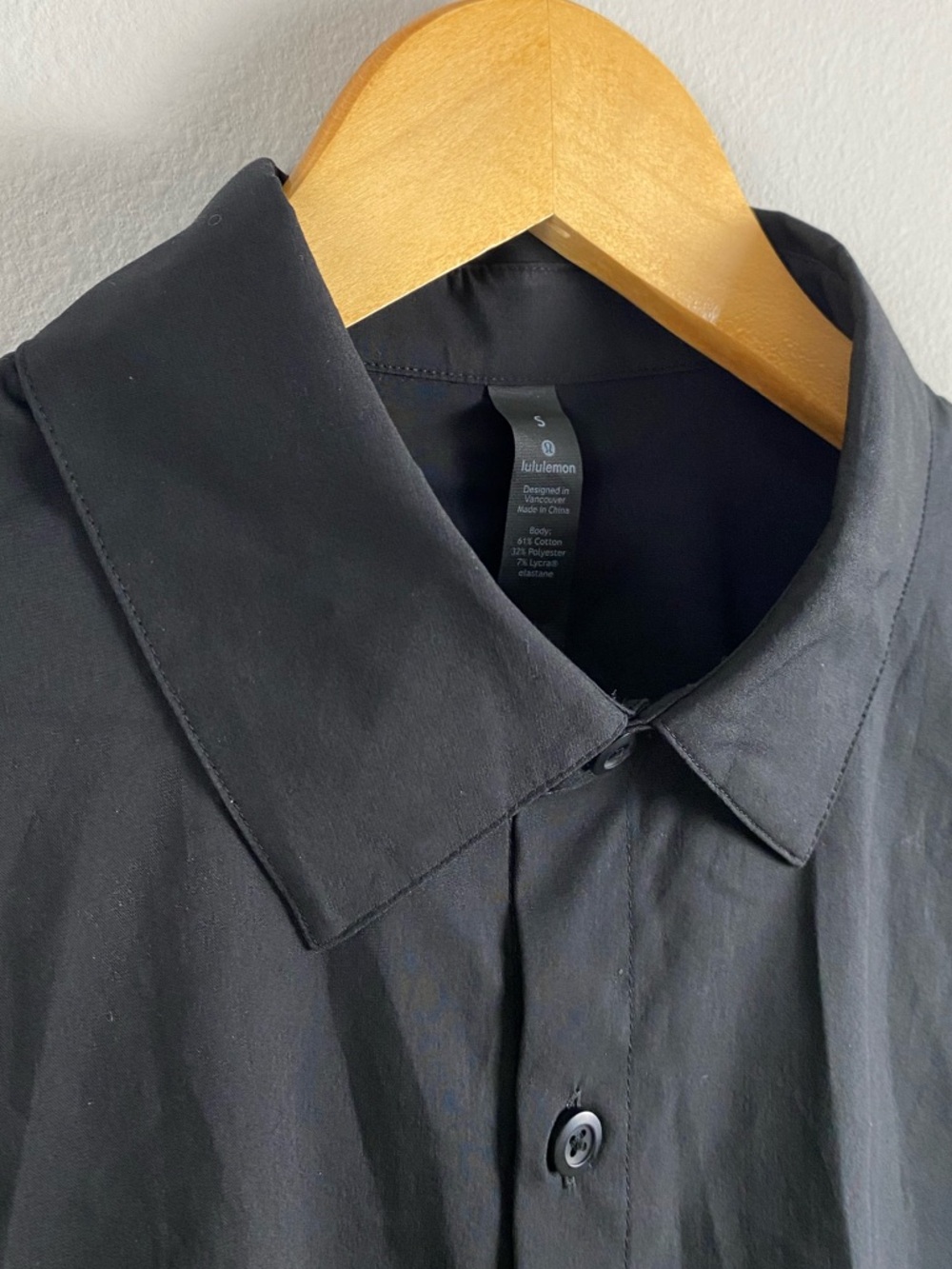 Lululemon Down To The Wire Long Sleeve Button Front Shirt | Slim Fit | Black - Picture 9 of 15
